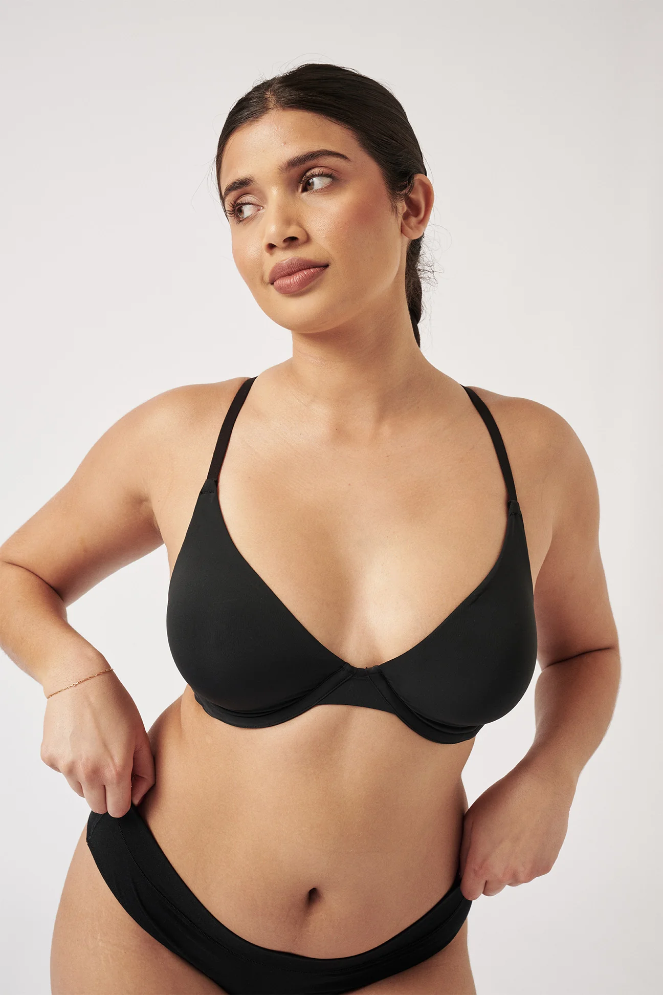 The Everyday Bra - Black - Image 6