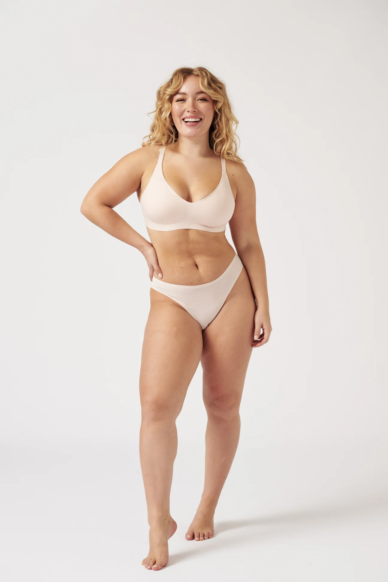 The Wireless Seamless Bralette - Blush - Image 9